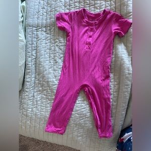 Kyte Baby Raspberry Short Sleeve romper, 6-12 mo